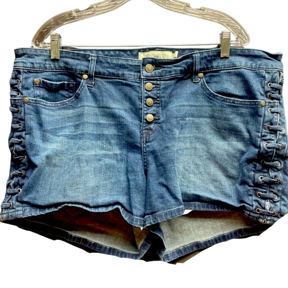 torrid Pants - Torrid Dark Wash Lace Up Side High Waisted Jean Shorts Sz 20
